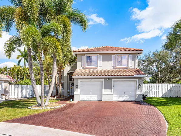 5077 Prairie Dunes Village Circle, Lake Worth, FL 33463