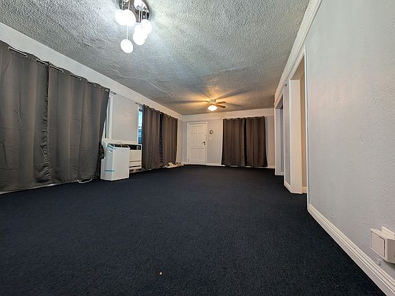 2nd image of 428 Cerritos Ave