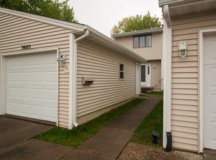 3685 Eastwood Ct, Bettendorf, IA 52722