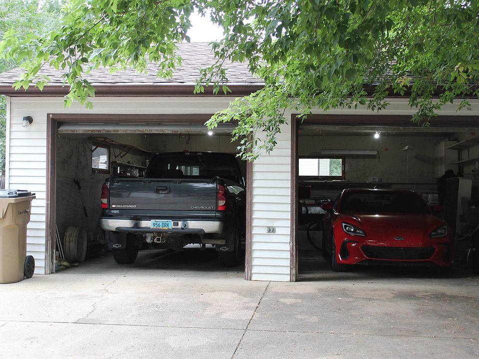 206 9th St SE, Minot, ND 58701 MLS 231390 Zillow