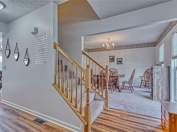 3rd image of 5911 Raymond Ave