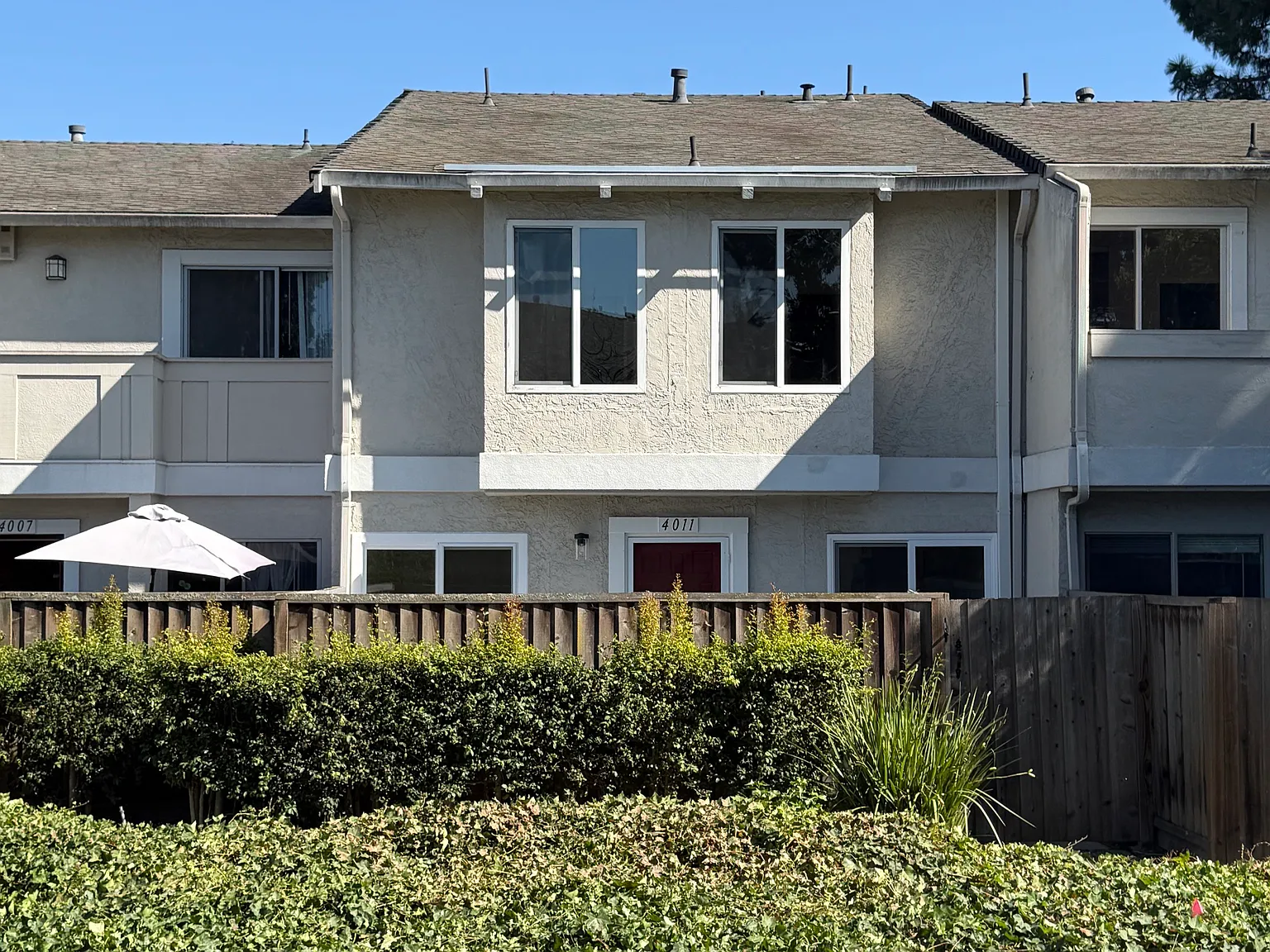 4 bed, 2.5 bath, 1332 sqft, $4,295 — Photo 1