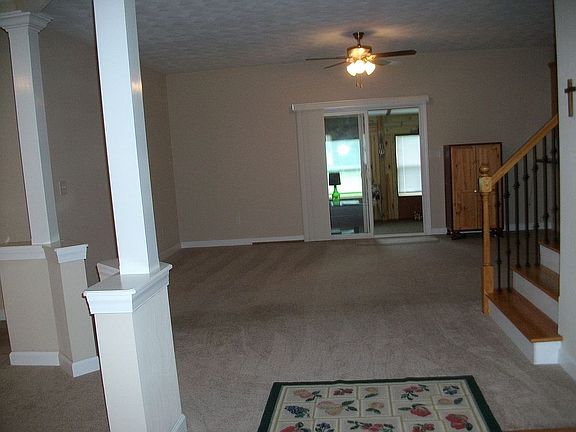 Fam rm & enclosed deck