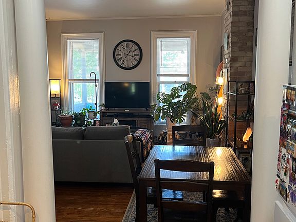 5th image of 211 Union Ave NE APT 1
