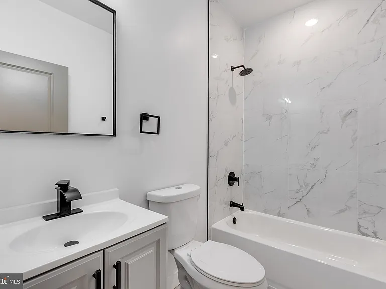 1917 W Susquehanna Ave #2 — Photo 8