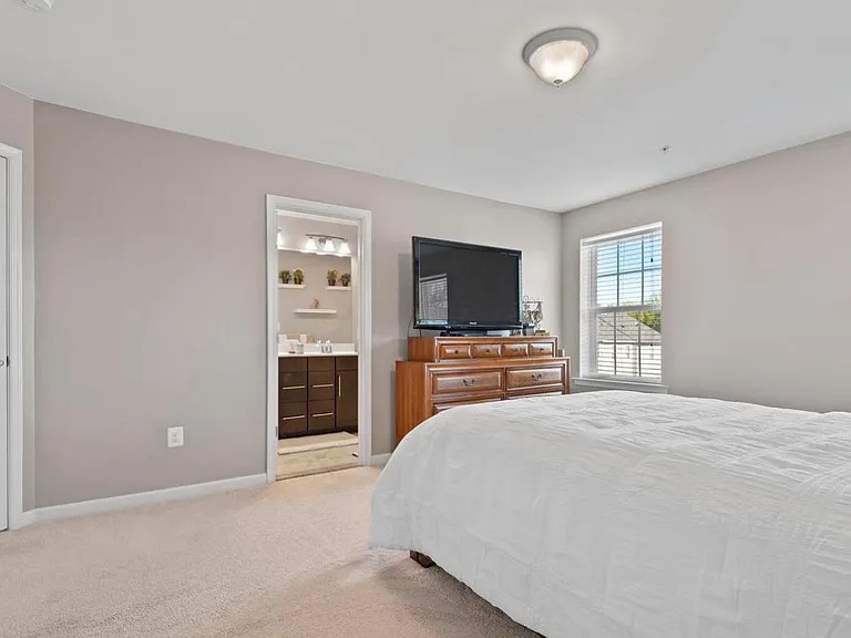1045 Ramble Run Rd — Photo 6