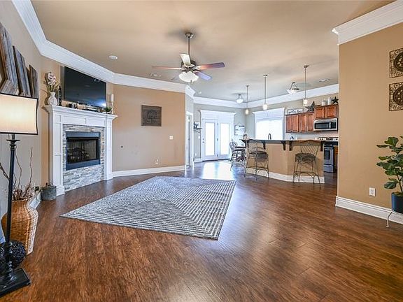 5th image of 531 Sundowner Ranch Ave