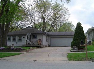 325 E Hickory St, North Liberty, IA 52317