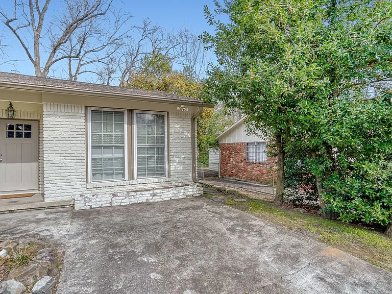 2221 Marann Dr #1 — Photo 26