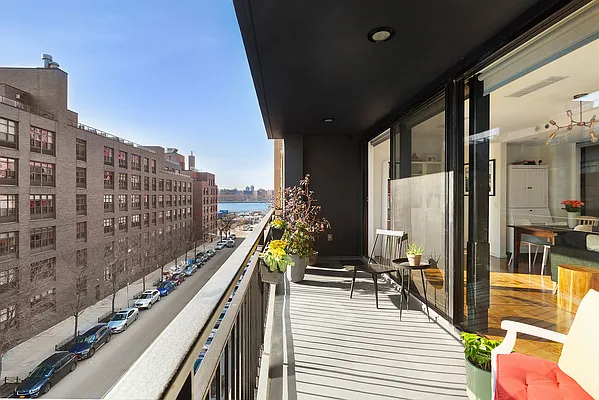Sold by Compass | media 9