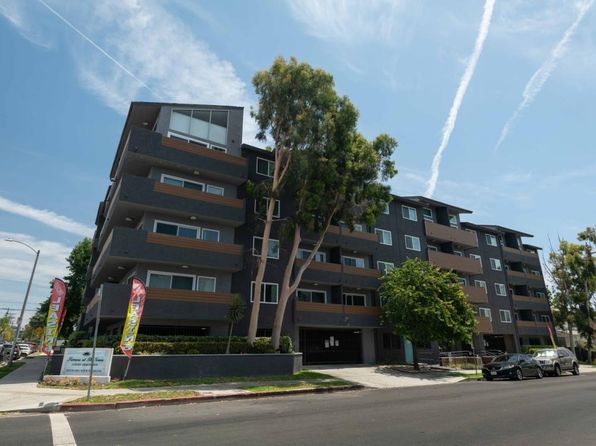 110 S Sweetzer Ave APT 112