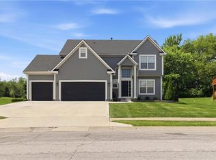 2007 Sequoia Dr, Raymore, MO 64083