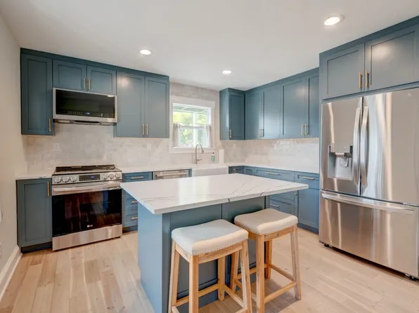 705 NE Haller St, Coupeville, WA 98239
