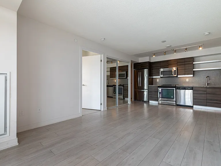 525 Adelaide St W #1111 — Photo 7