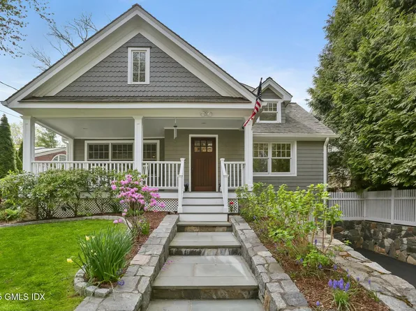 12 Laddins Rock Rd, Old Greenwich, CT 06870