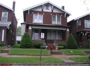 915 Dover Pl, Saint Louis, MO 63111