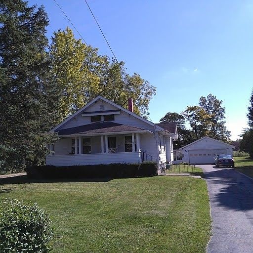 1st image of 1511 S Burlington Dr