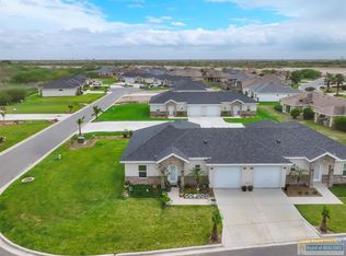 8 N Bay Hill Dr, Pt Isabel, TX 78578