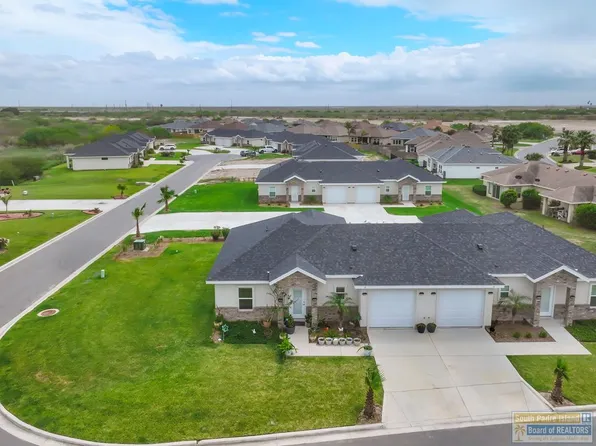 8 N Bay Hill Dr, Pt Isabel, TX 78578