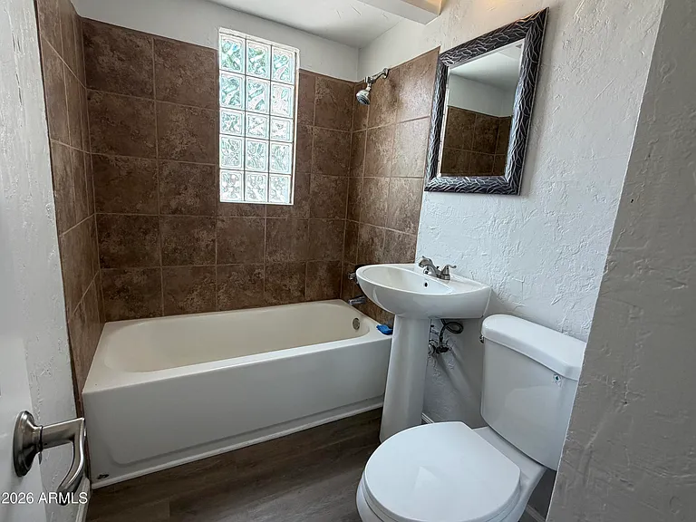2221 E Osborn Rd — Photo 8