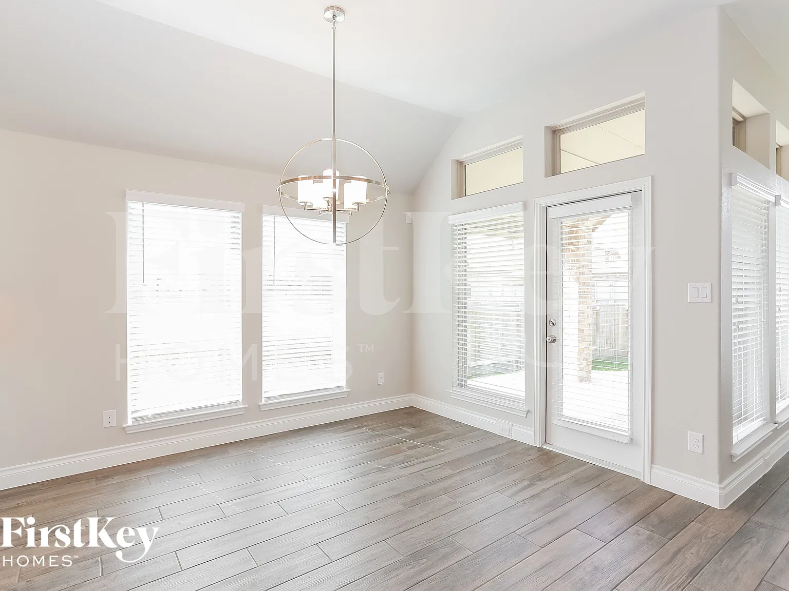 4 bed, 3.0 bath, 2661 sqft, $3,410 — Photo 4
