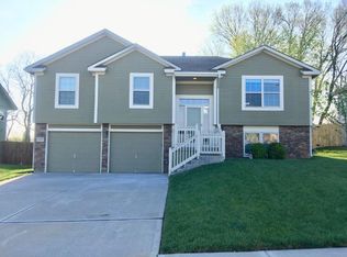16411 Richmond Ave, Belton, MO 64012