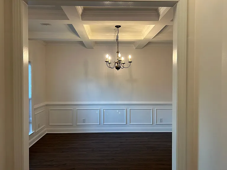 8017 Battle St — Photo 3