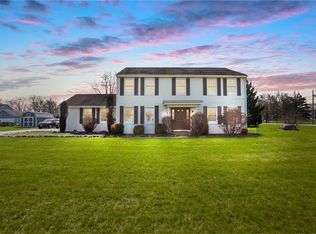 1985 Fox Run, Troy, OH 45373