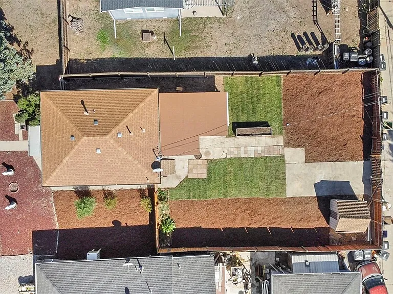 364 Meade St — Photo 21