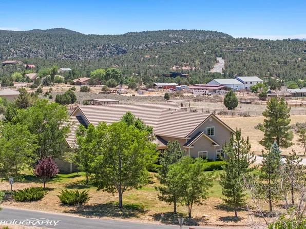 495 W Homestead Dr W, Dammeron Valley, UT 84783