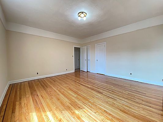 4th image of 35-63 83rd St #4