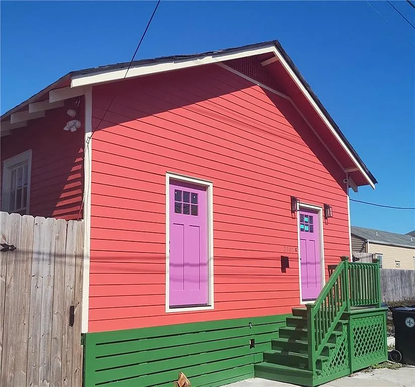 3 bed, 1250 sqft, $2,300 — Photo 1