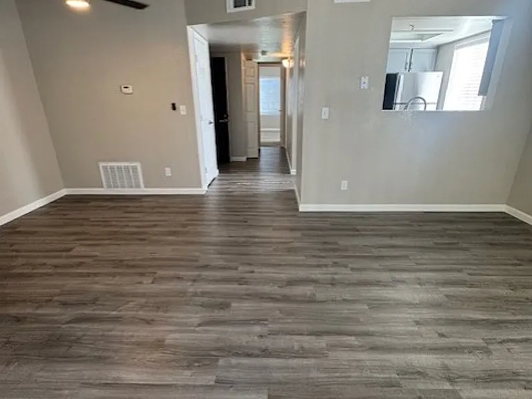 River Run Apartments — Photo 9