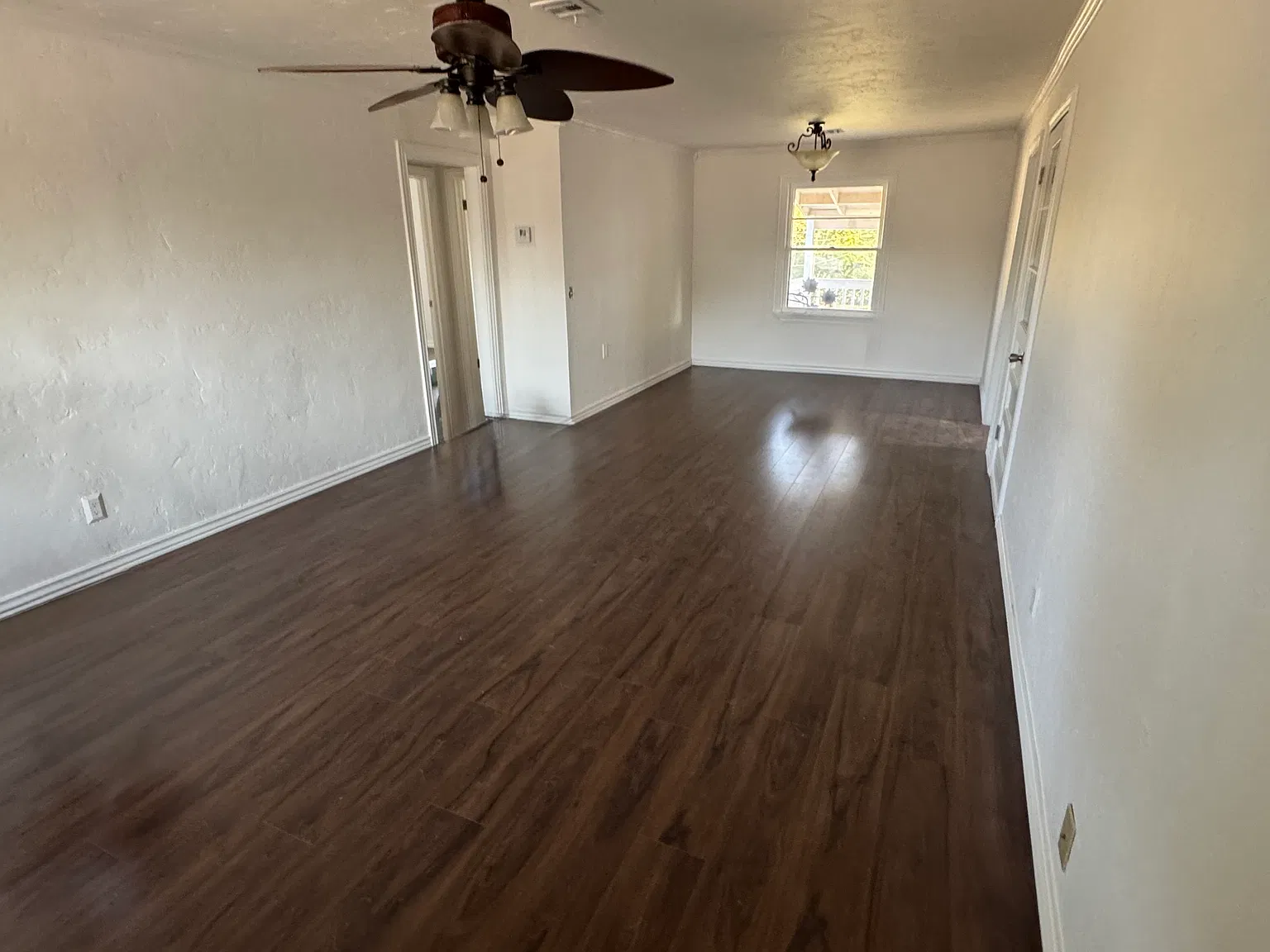 2 bed, 880 sqft, $1,250 — Photo 4