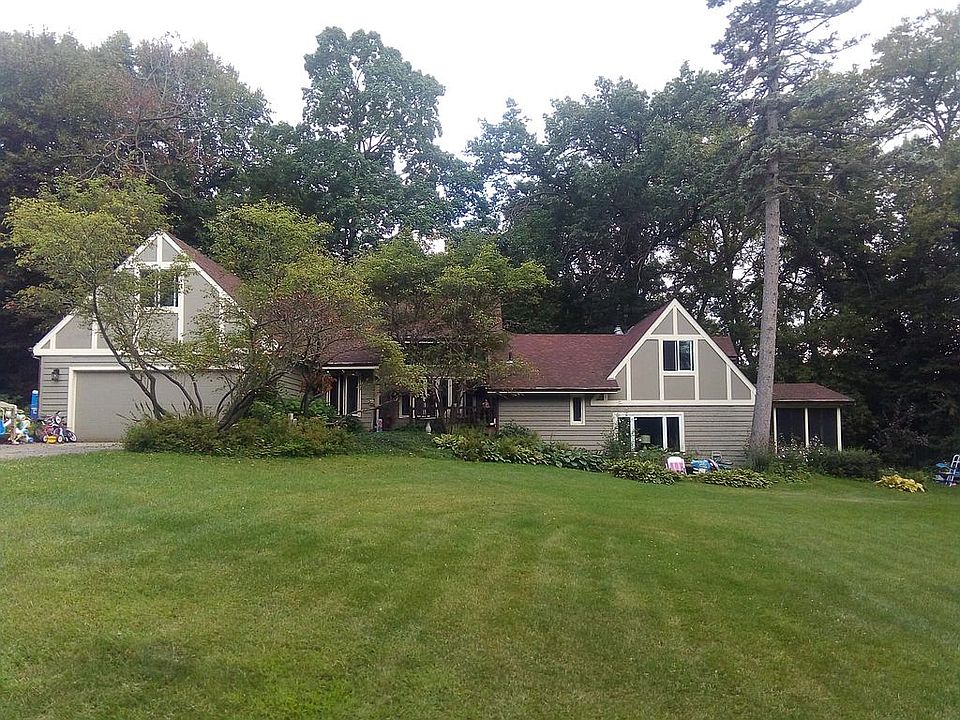 Private wooded on 1.3 acres