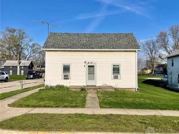 127 S Main St, Lewisburg, OH 45338