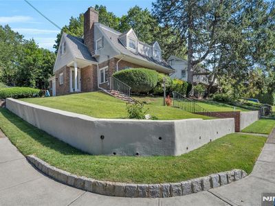 665 Northumberland Rd, Teaneck, NJ, 07666