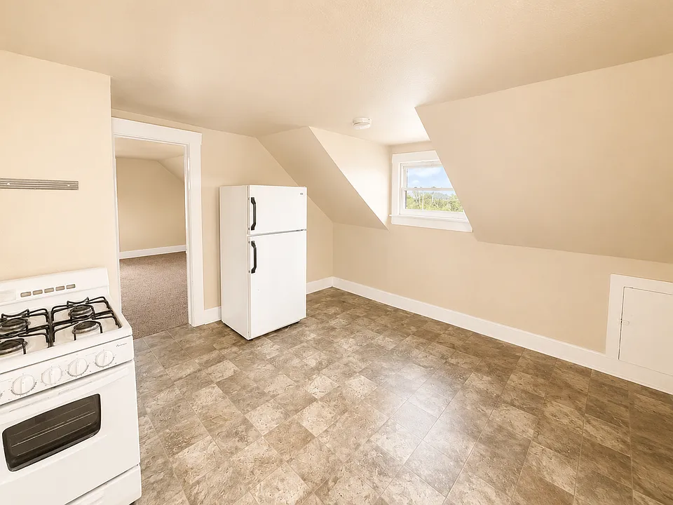 529 N Nevada Ave #6
