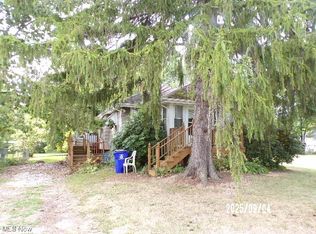 6311 Roselawn Ave, Ravenna, OH