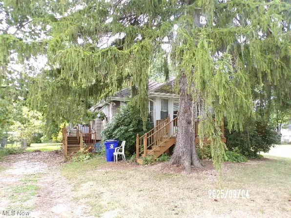 6311 Roselawn Ave, Ravenna, OH 44266