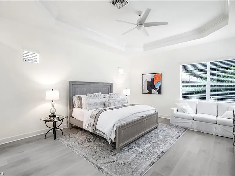 16188 Parque Ln — Photo 17