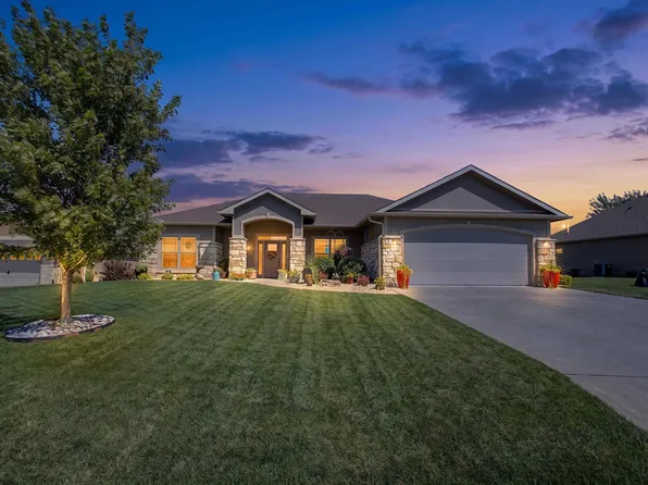 2808 Tobacco Rd, Manhattan, KS 66503