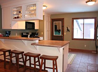 1127 Ivanhoe Ct, Nekoosa, WI 54457