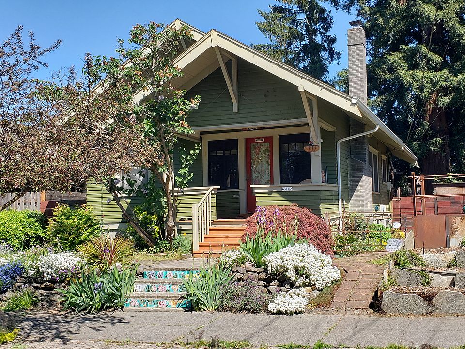 Adorable, storybook Craftsman home. Well cared for with home owner/landlord in Unit A of the property.