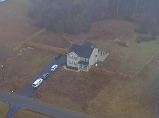 241 Chapel Green Rd, Fredericksburg, VA 22405