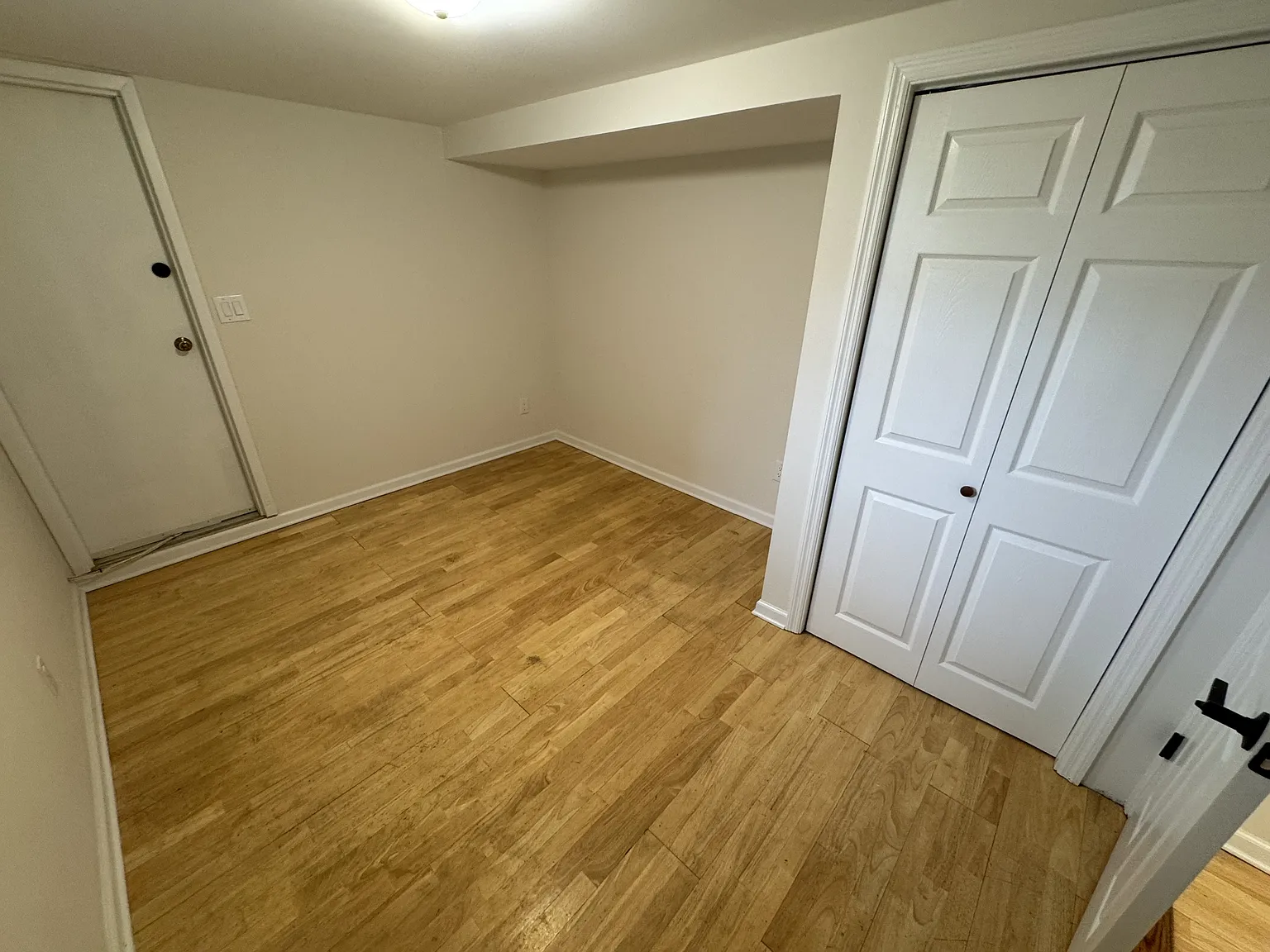 24 Vassar Street - B — Photo 3