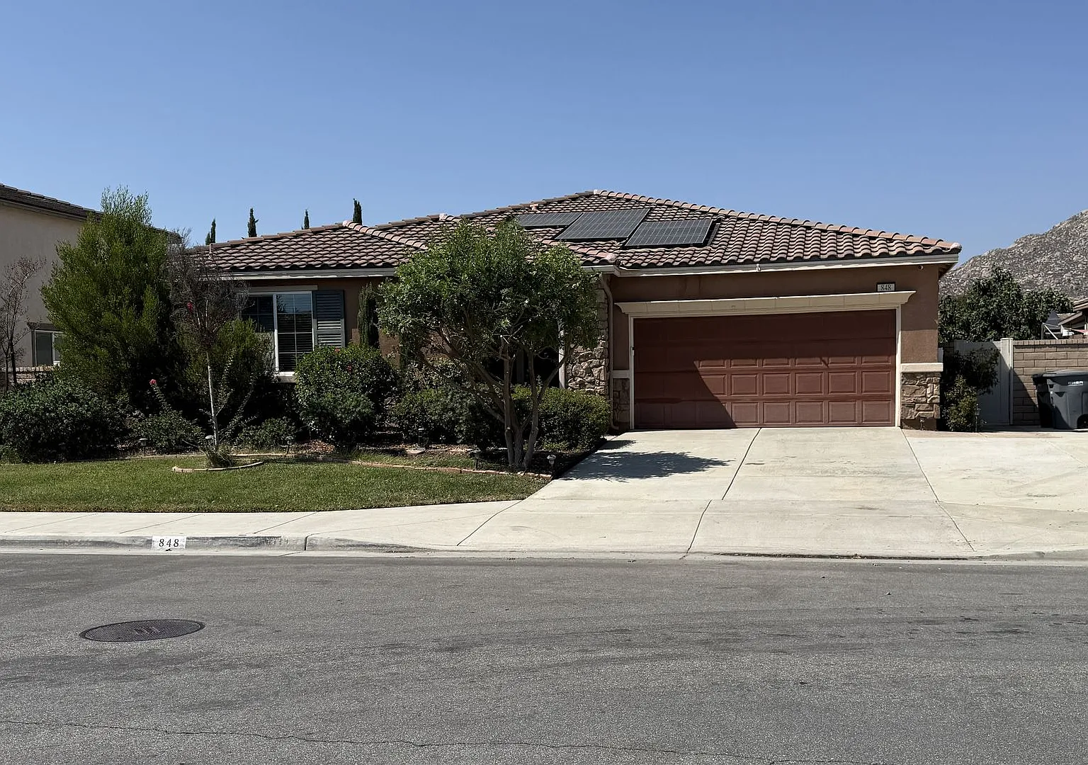 848 Reyana Way | 3 Bedroom 2.5 Bathroom Home w/Flex Space in Perris Available 10/19! — Photo 1