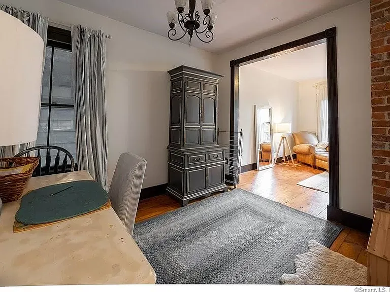 50 Linden St #2 — Photo 6