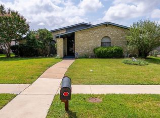3120 Chestnut Rd, Carrollton, TX 75007