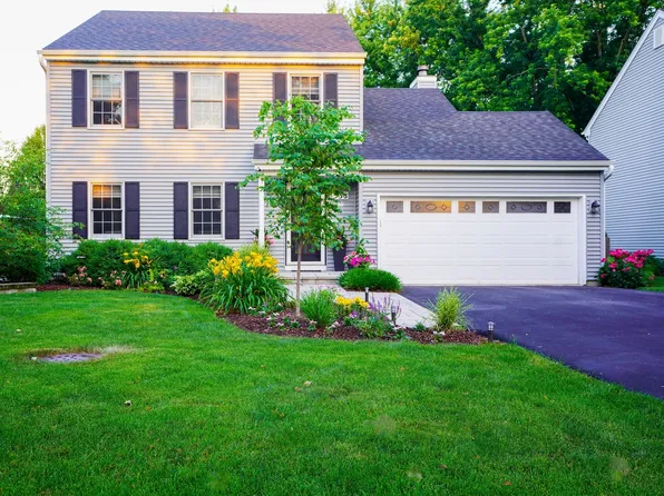 538 Lexington Dr, Geneva, IL 60134